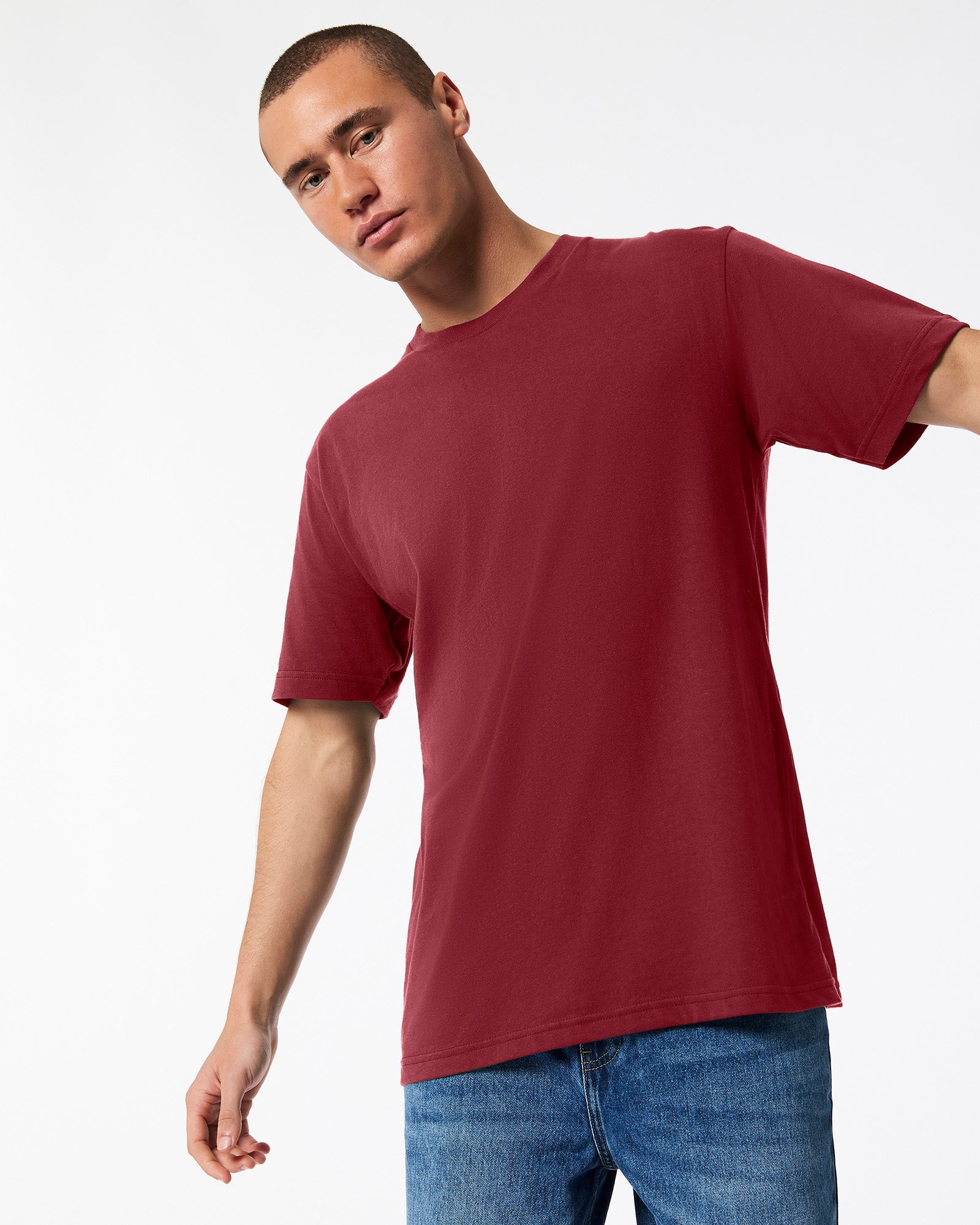 Male mode wearing cranberry colour American Apparel Fine jersey Unisex Short Sleeve Crew Neck Tee (Front pose) -cranberry