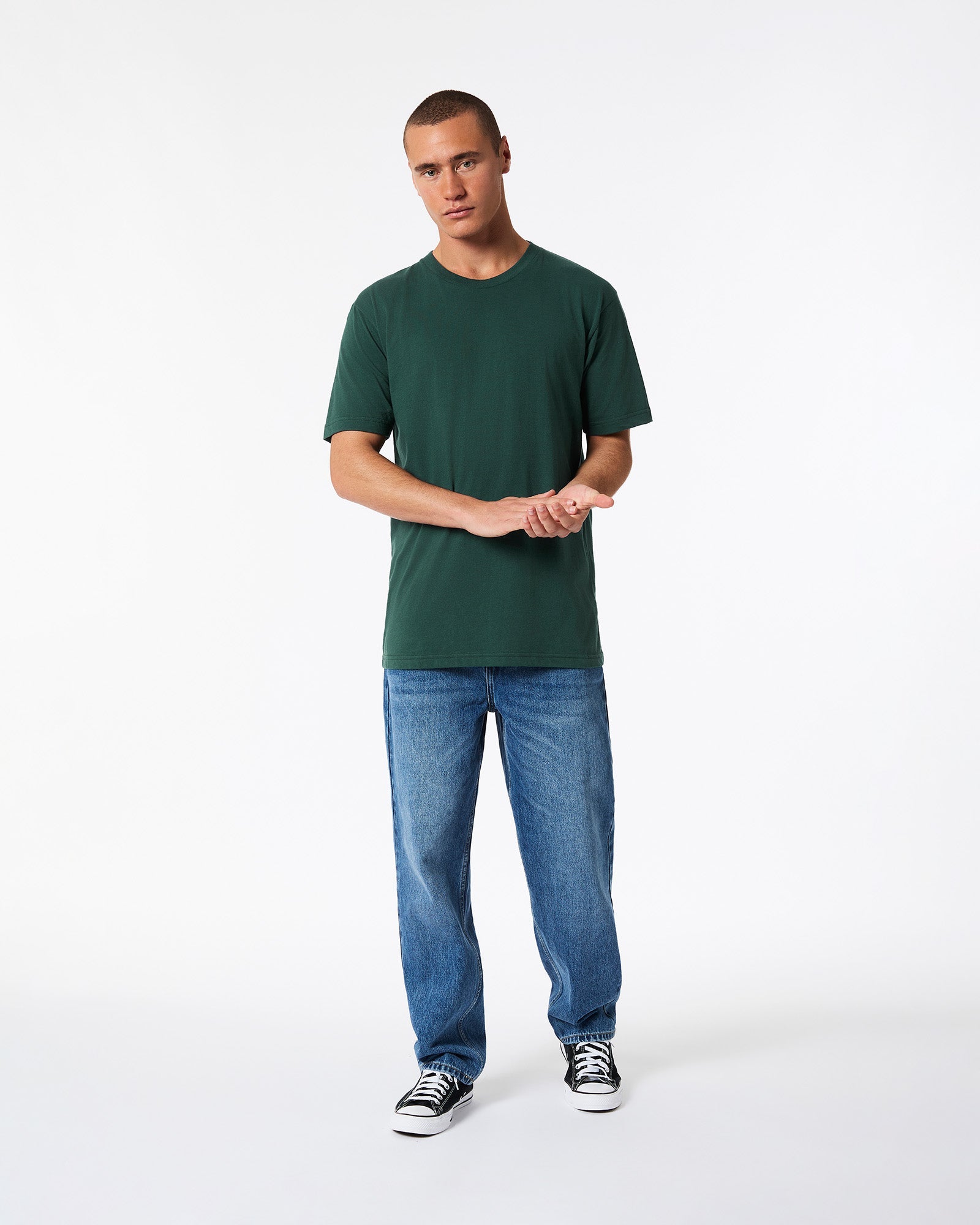 Male mode wearing forest colour American Apparel Fine jersey Unisex Short Sleeve Crew Neck Tee (Front pose) -forest