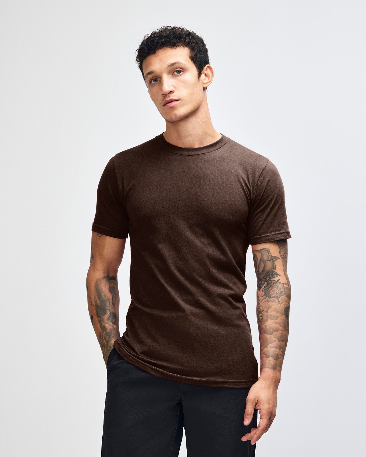 Fine Jersey Male mode wearing brown colour American Apparel Unisex Short Sleeve Crew Neck Tee (Front pose) -brown